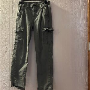 American Eagle Women’s Cargo Pants – Size 8 Regular – Green